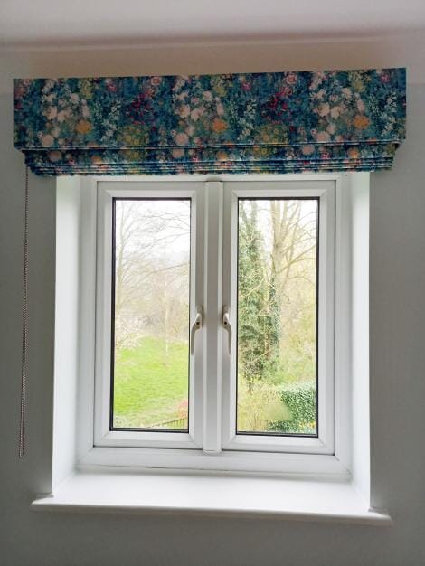 Rosedene Mineral Roman Blind and Pelmet