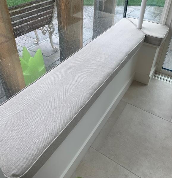 Elegant Oatmeal Bench Seat with Piping