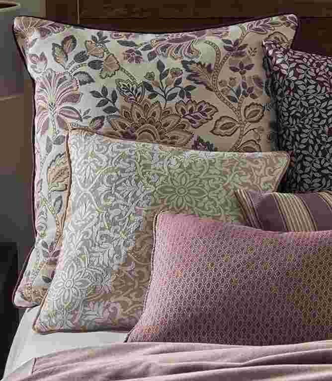 Clara FR  Fabric / Plum Clara FR  Fabric / Plum