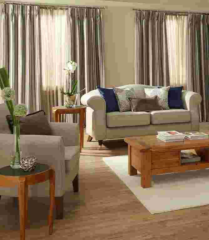 Compose FR Fabric / Damson Compose FR Fabric / Damson