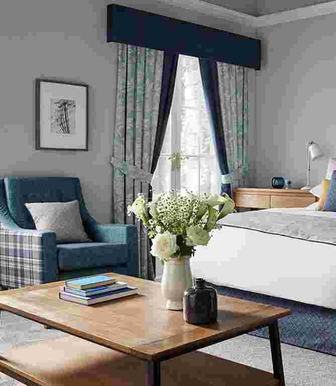 Everett FR Fabric / Graphite Everett FR Fabric / Graphite