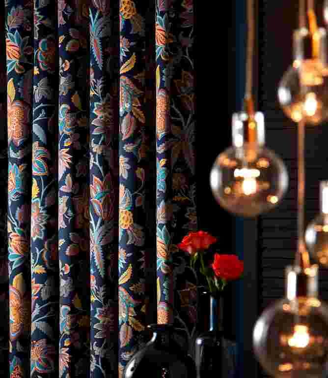 Manasi FR  Fabric / Oatmeal Manasi FR  Fabric / Oatmeal