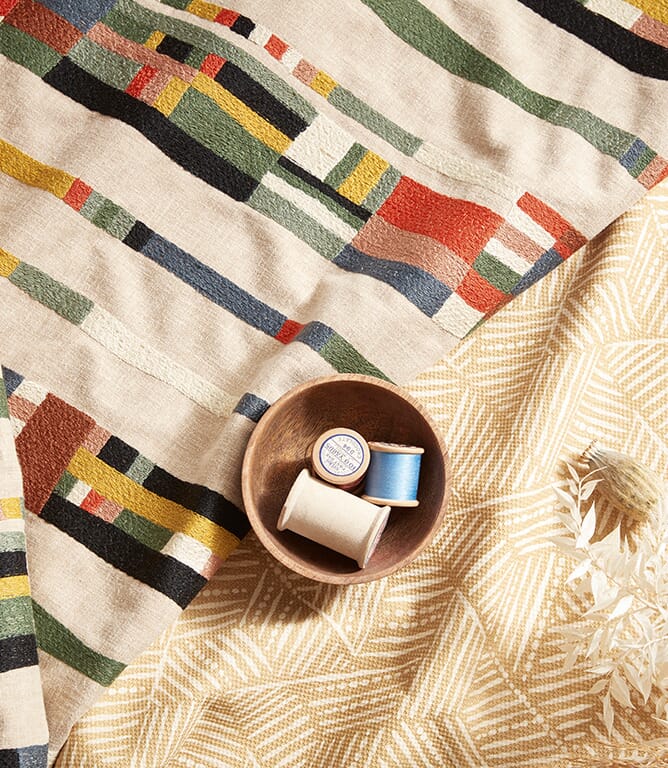 iLiv Triangulum Fabric / Guava iLiv Triangulum Fabric / Guava